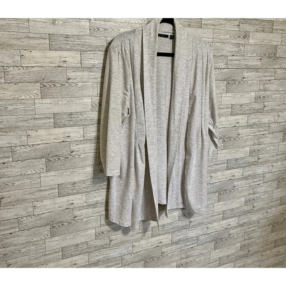 Cyrus Cardigan Sweater Light Heather Grey Pleated Open Front Plus Size 3X - Picture 8 of 11